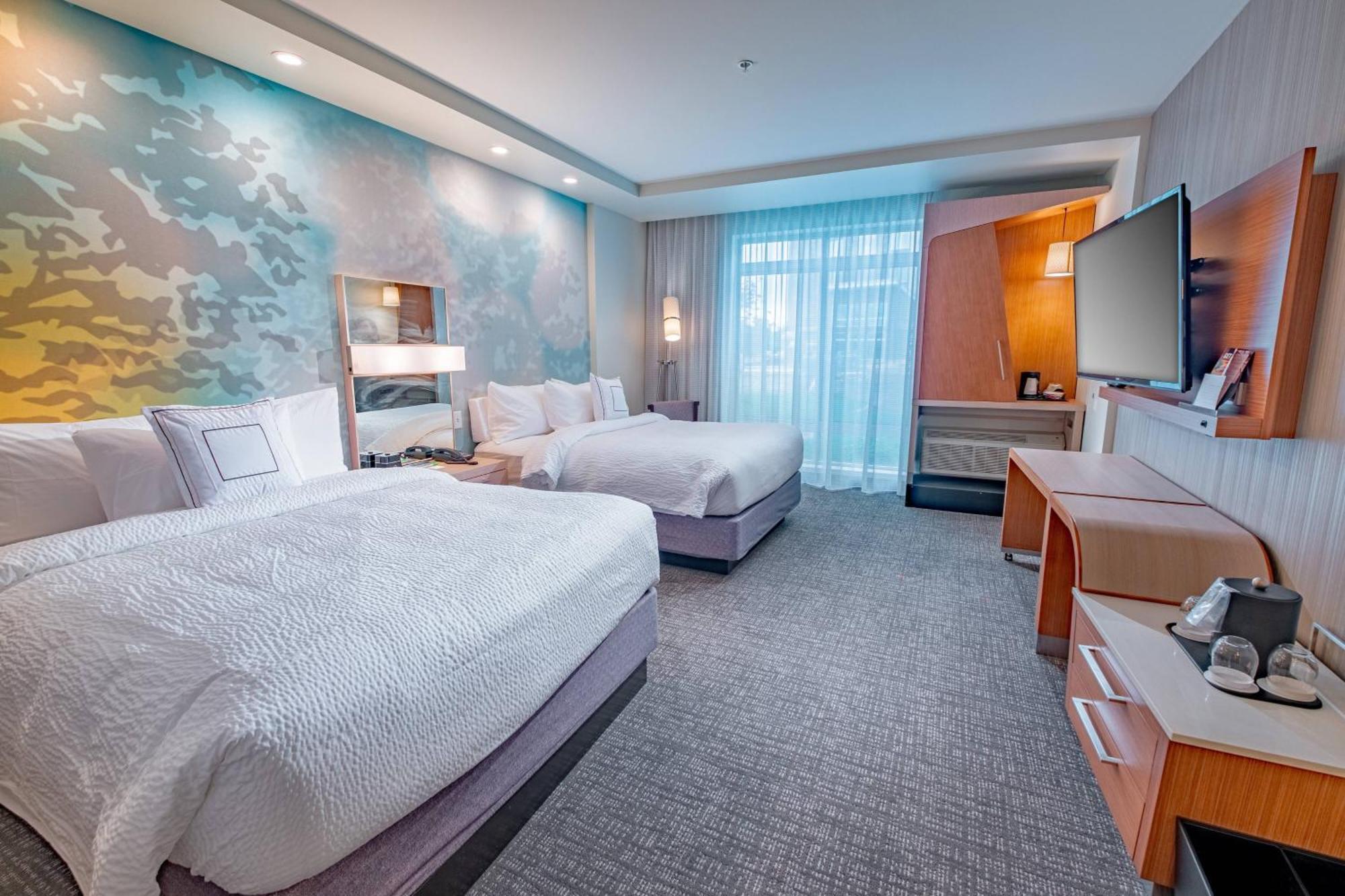 Отель Courtyard By Marriott Toledo West Экстерьер фото